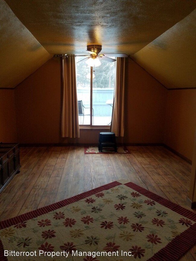 Building Photo - 2 br, 2 bath House - 1130 Vine