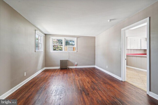 Foto del edificio - 204 Glenmore Ave
