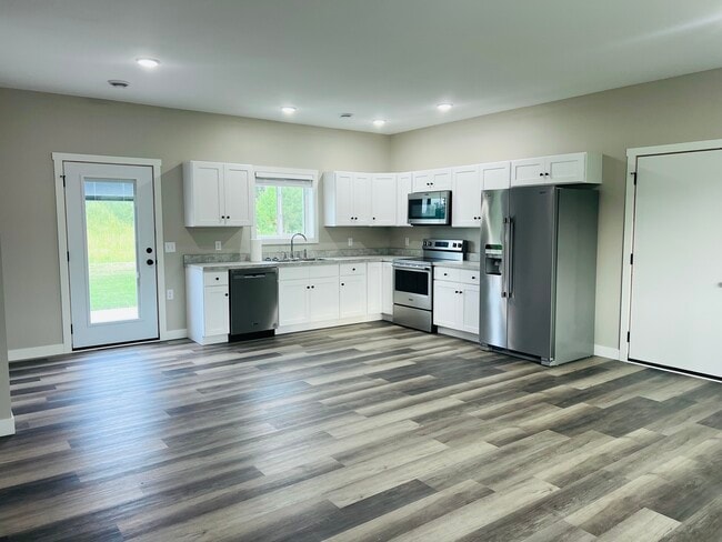 Building Photo - 835 Dorado Dr N