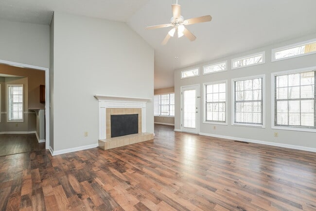 Building Photo - 405 Clearwater Pl