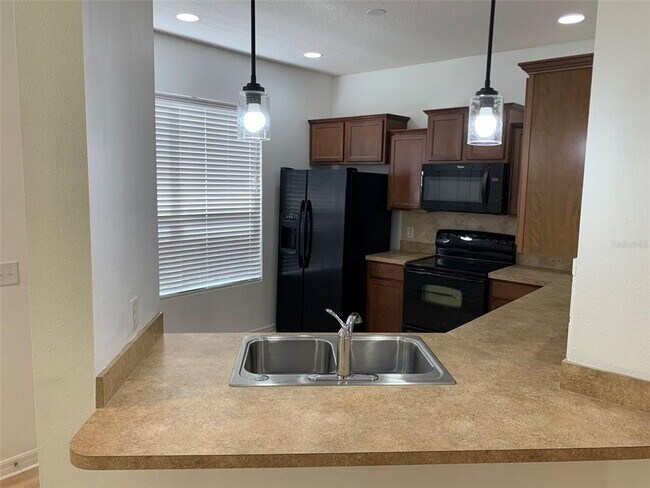 Foto del edificio - 1552 Broken Oak Dr