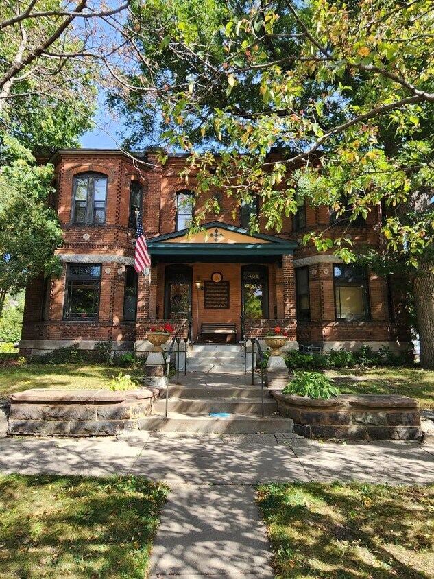 Primary Photo - 436 Stryker Ave