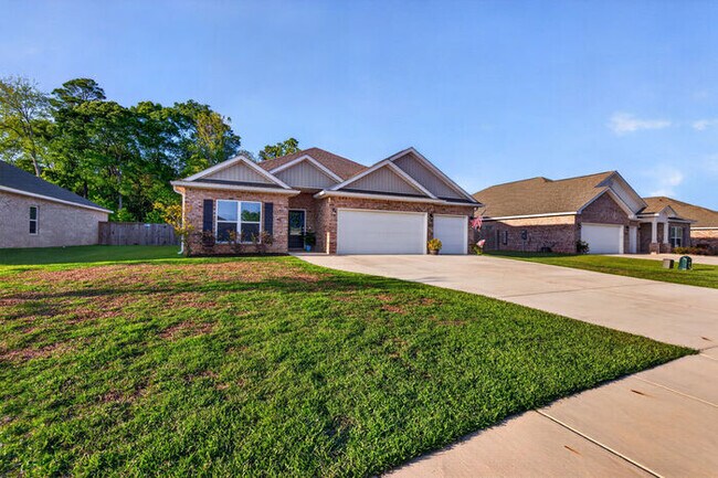 Foto del edificio - 8009 Crawford Dr