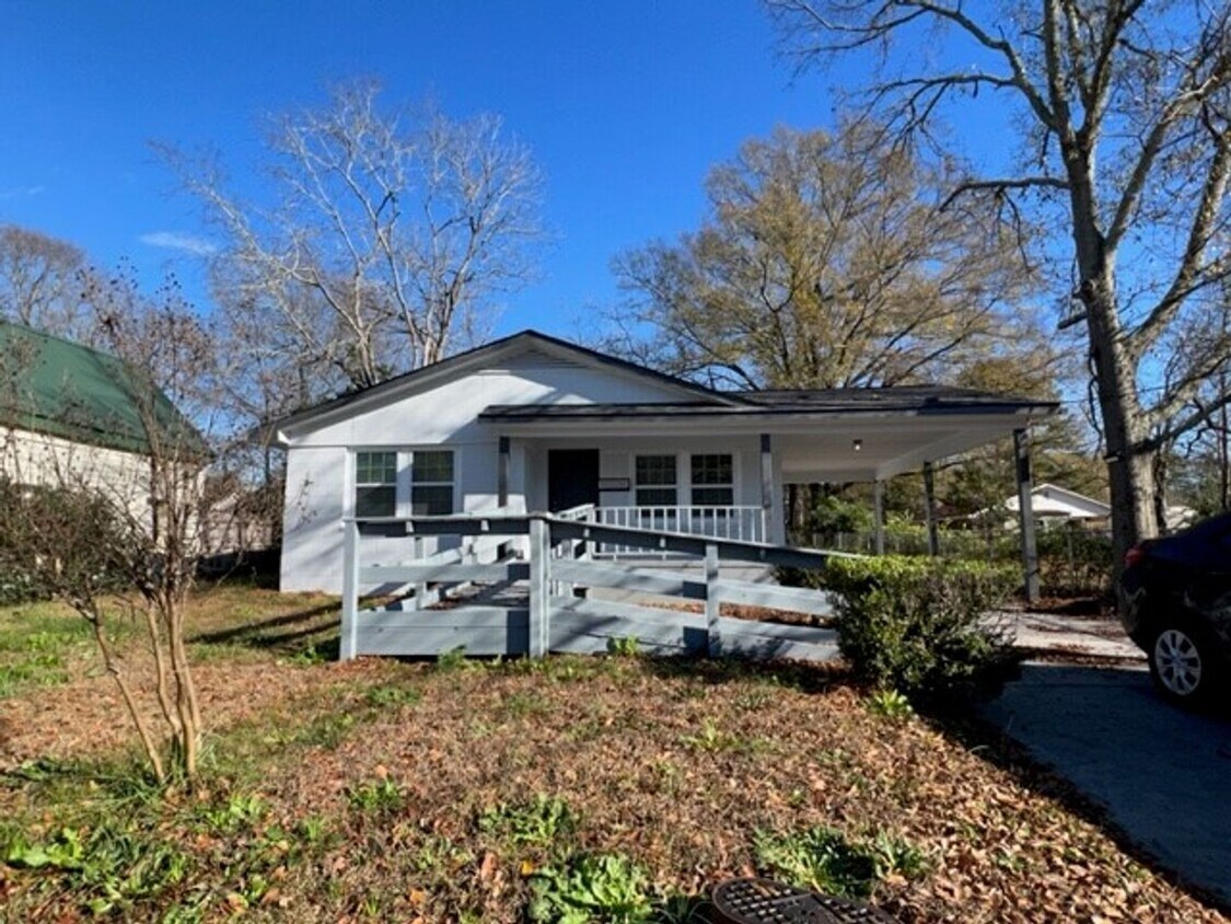 Primary Photo - 3 Bedroom, 1 Bath Home