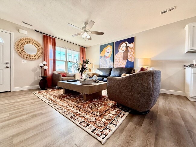 Foto del edificio - 224 Taylor Dr