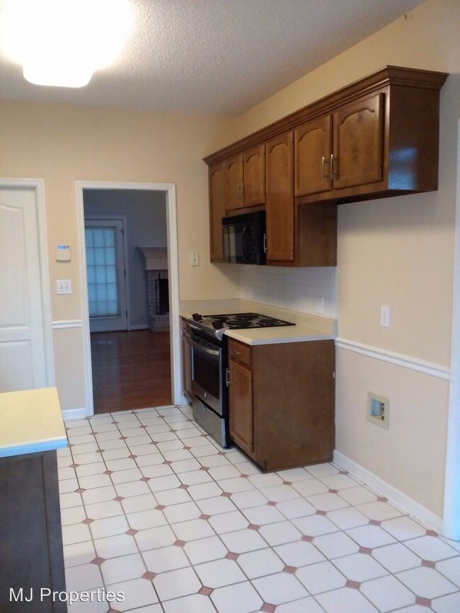 Foto del edificio - 3 br, 2 bath House - 118 Ryanridge  Rd