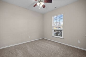 Building Photo - 4865 Travertine Ave