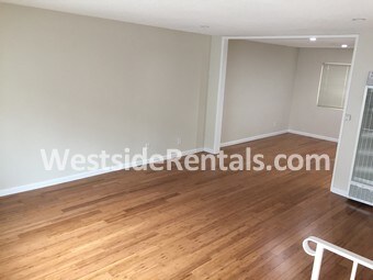 sala de estar desde la puerta principal - 1533 Berkeley St