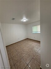 Building Photo - 2148 Dora St