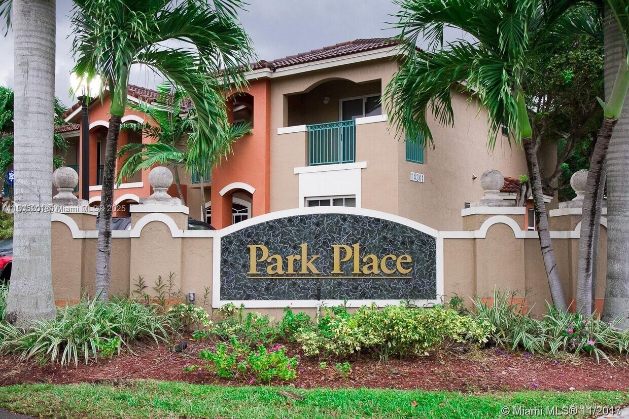 Foto principal - 14311 SW 96th St