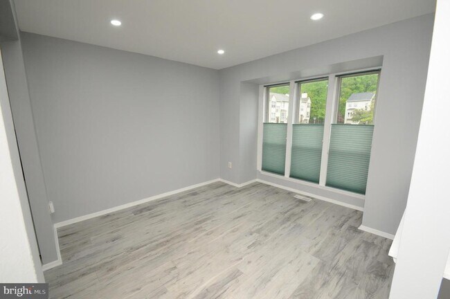 Foto del edificio - 7803 Whistling Pines Ct
