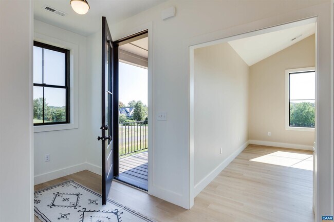 Foto del edificio - 91 Willow Creek Dr