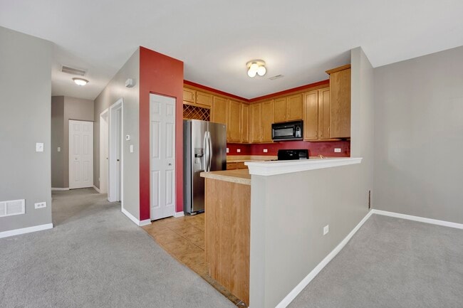 Building Photo - 1574 Millbrook Dr