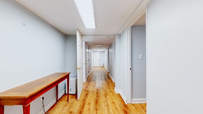 Building Photo - 56 Hillside Pl