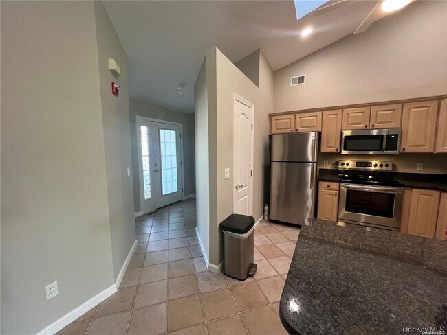 Foto del edificio - 703 Constance Ln