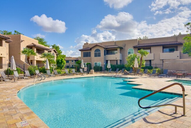 Foto del edificio - 9450 E Becker Ln