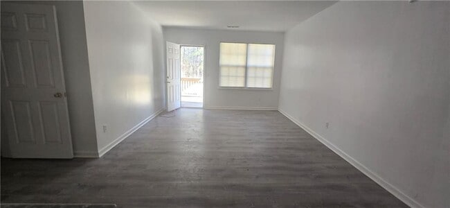 Foto del edificio - 4951 Larkspur Ln
