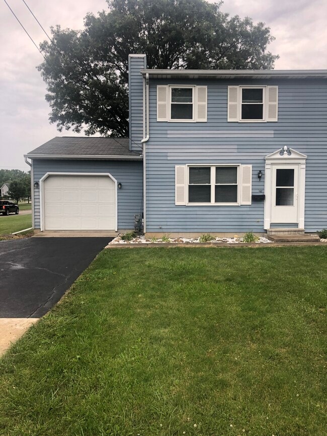 Building Photo - 642 Arbor St