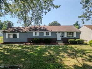 Building Photo - 34690 Beachpark Dr