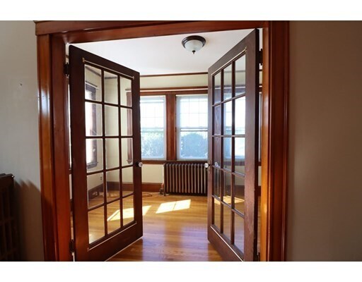 Building Photo - 74 Bellevue Ave