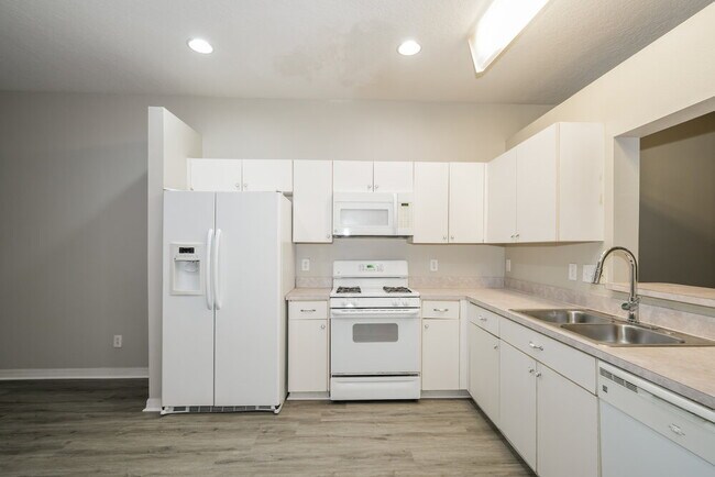 Foto del edificio - 15819 Stags Leap Dr