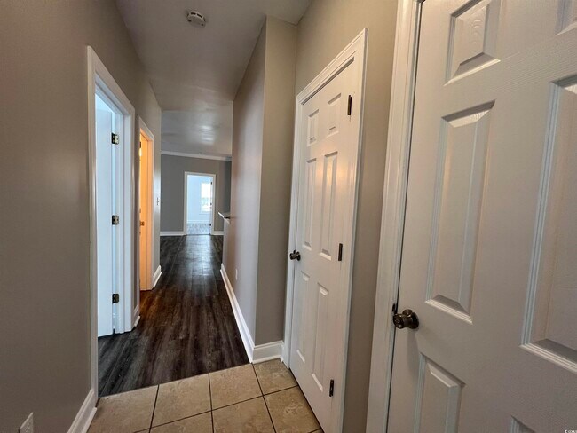 Foto del edificio - 2057 Silvercrest Dr