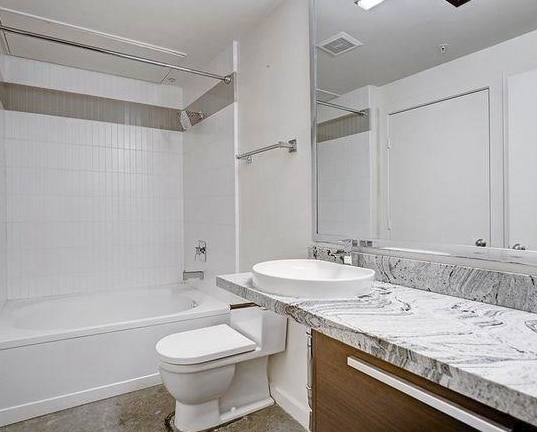 Building Photo - 2000 Bagby-170.12