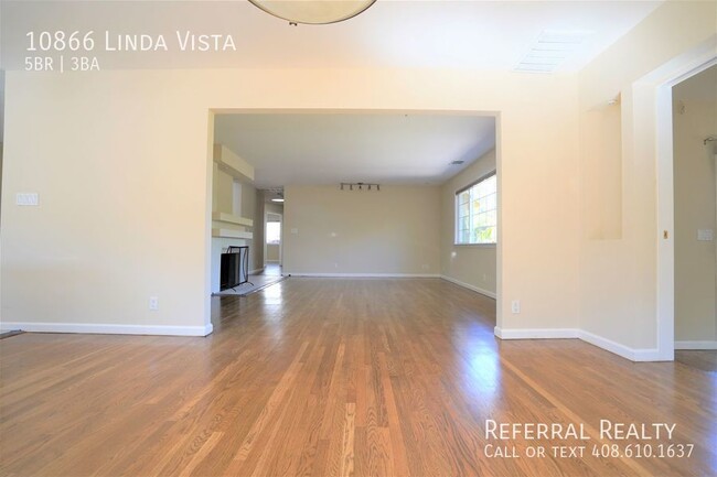 Building Photo - Sophisticated Luxury in Beautiful Cupertino!