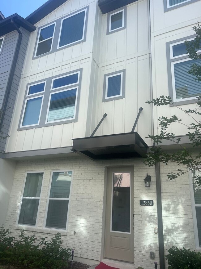 Photo - 12850 Gabor Ave Townhome