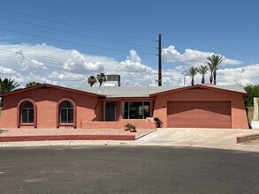 Building Photo - 5302 W Puget Ave