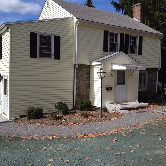 Foto del edificio - 19 Paradox Dr