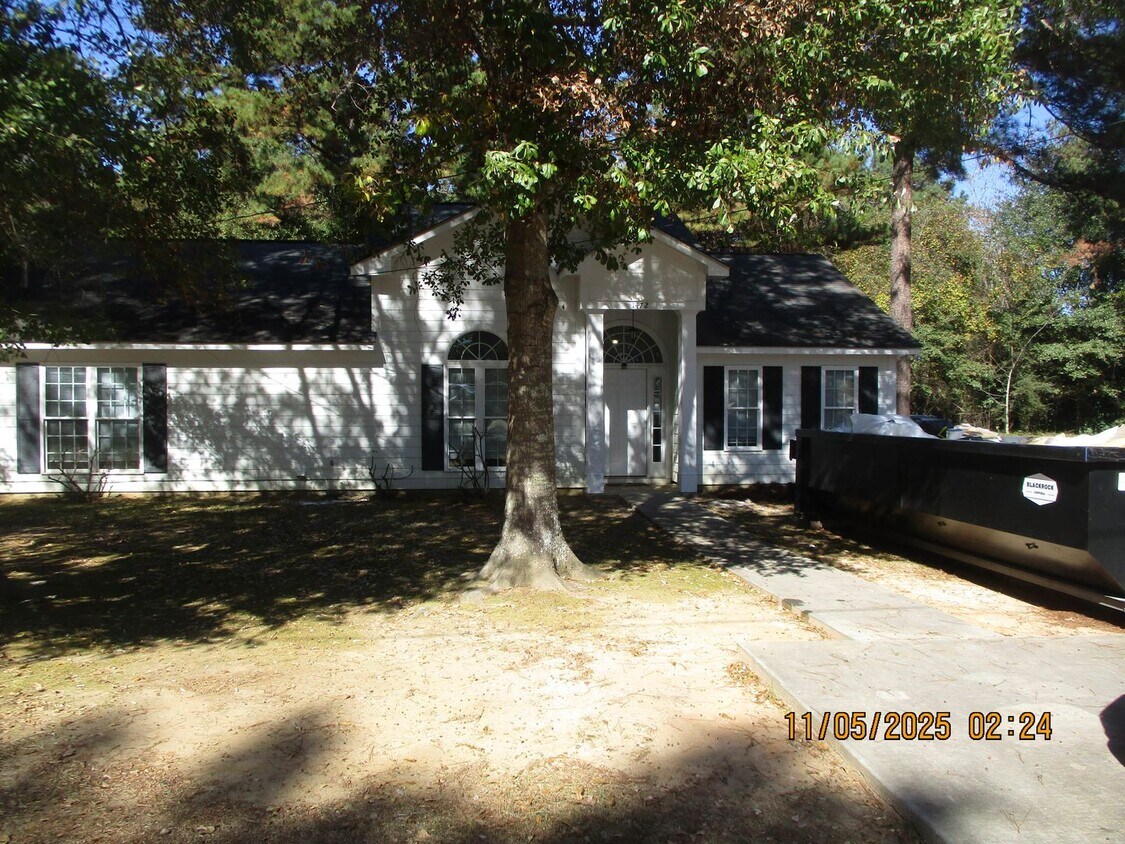 Foto principal - 1472 Georgia Ave SE