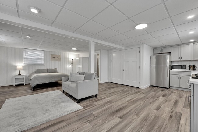 Foto del edificio - 2151 Thoroughbred Ln