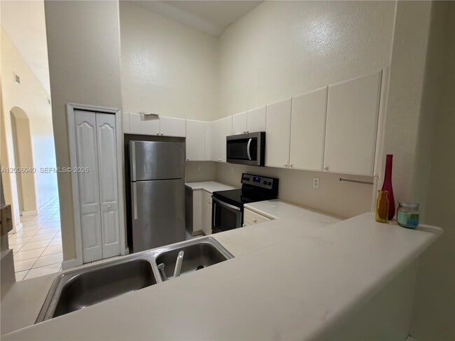 Foto del edificio - 2728 SE 17th Ave