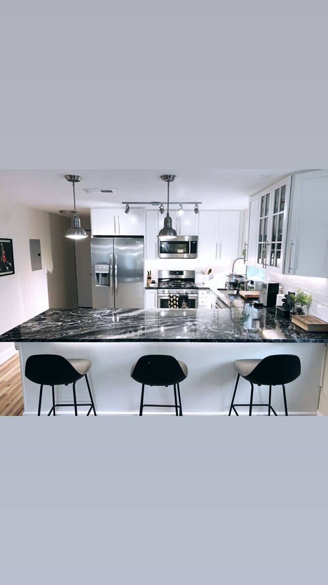Foto del edificio - 5606 Stanton Ave