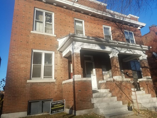 Building Photo - 4065 Botanical Ave