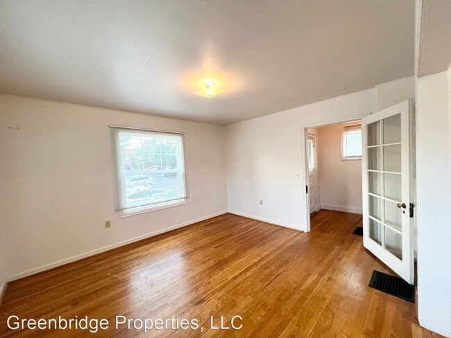 Building Photo - 2 br, 1.5 bath House - 927 SE 45th Ave.