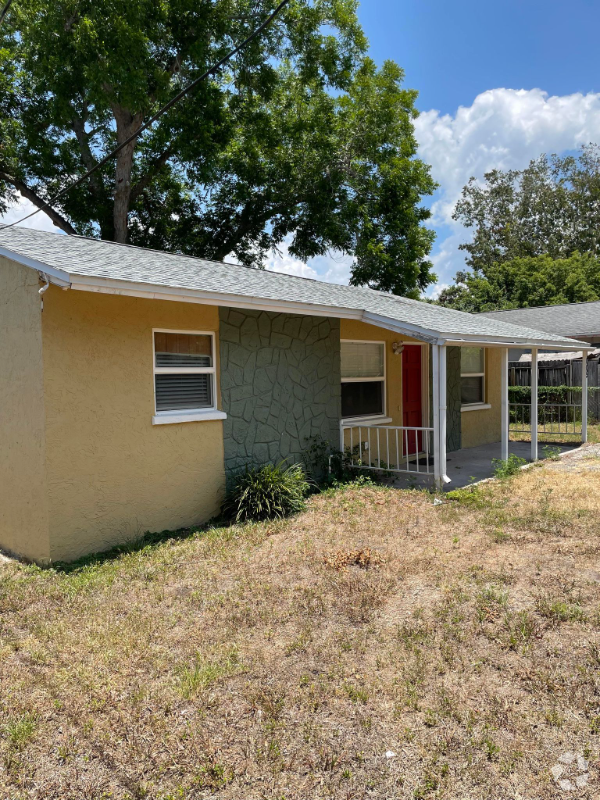 Building Photo - 1005 Sandra Dr