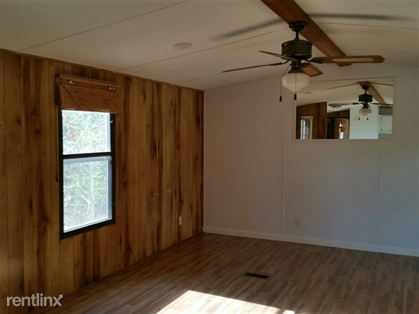 Building Photo - 3949 High Rock Rd