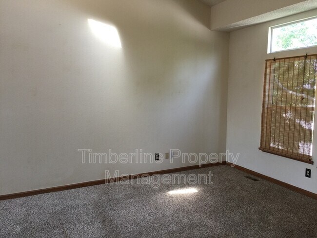 Foto del edificio - 8749 Bellcove Cir