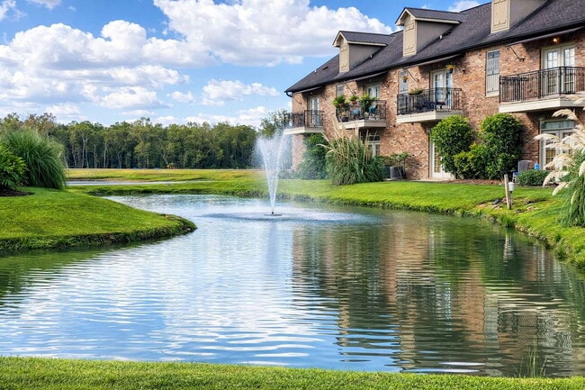 1BR/1BA Upstairs Condo for Lease in Gated Chatsworth Court! - 1BR/1BA Upstairs Condo for Lease in Gated Chatsworth Court!