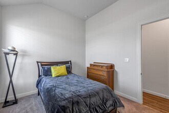 Building Photo - 41015 Kimber Ln