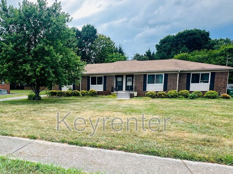 Primary Photo - 11629 S Williamsburg Dr