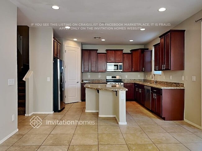 Building Photo - 21206 W Granada Rd