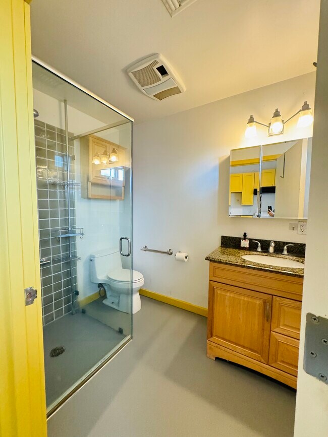 Foto del edificio - 1815 Oak View Ln