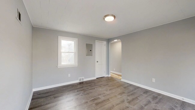 Building Photo - 211 Baird Ave
