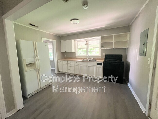 Foto del edificio - 1705 Long 12th St N