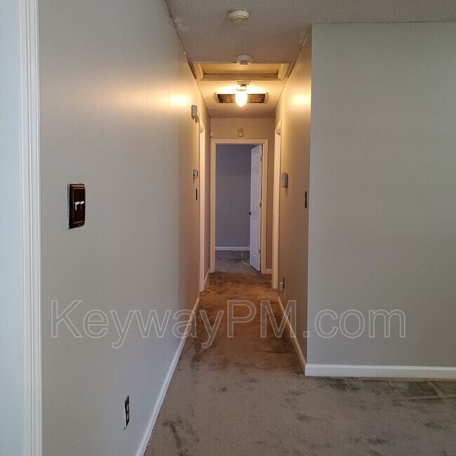 Foto del edificio - 1794 Pine Log Rd