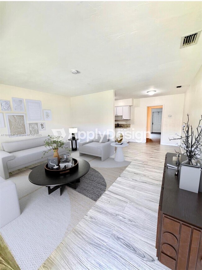 Foto del edificio - 1821 N 17th Ct