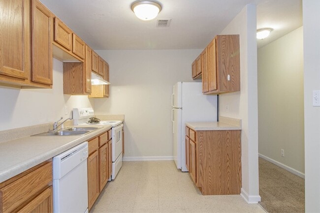 Building Photo - 299 Raleigh Dr